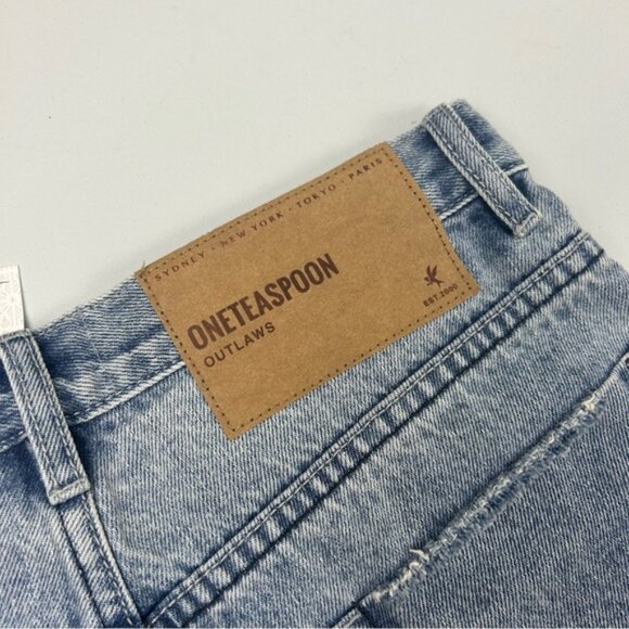 NWT One teaspoon Outlaws Frayed Distressed denim shorts - Picture 8 of 15